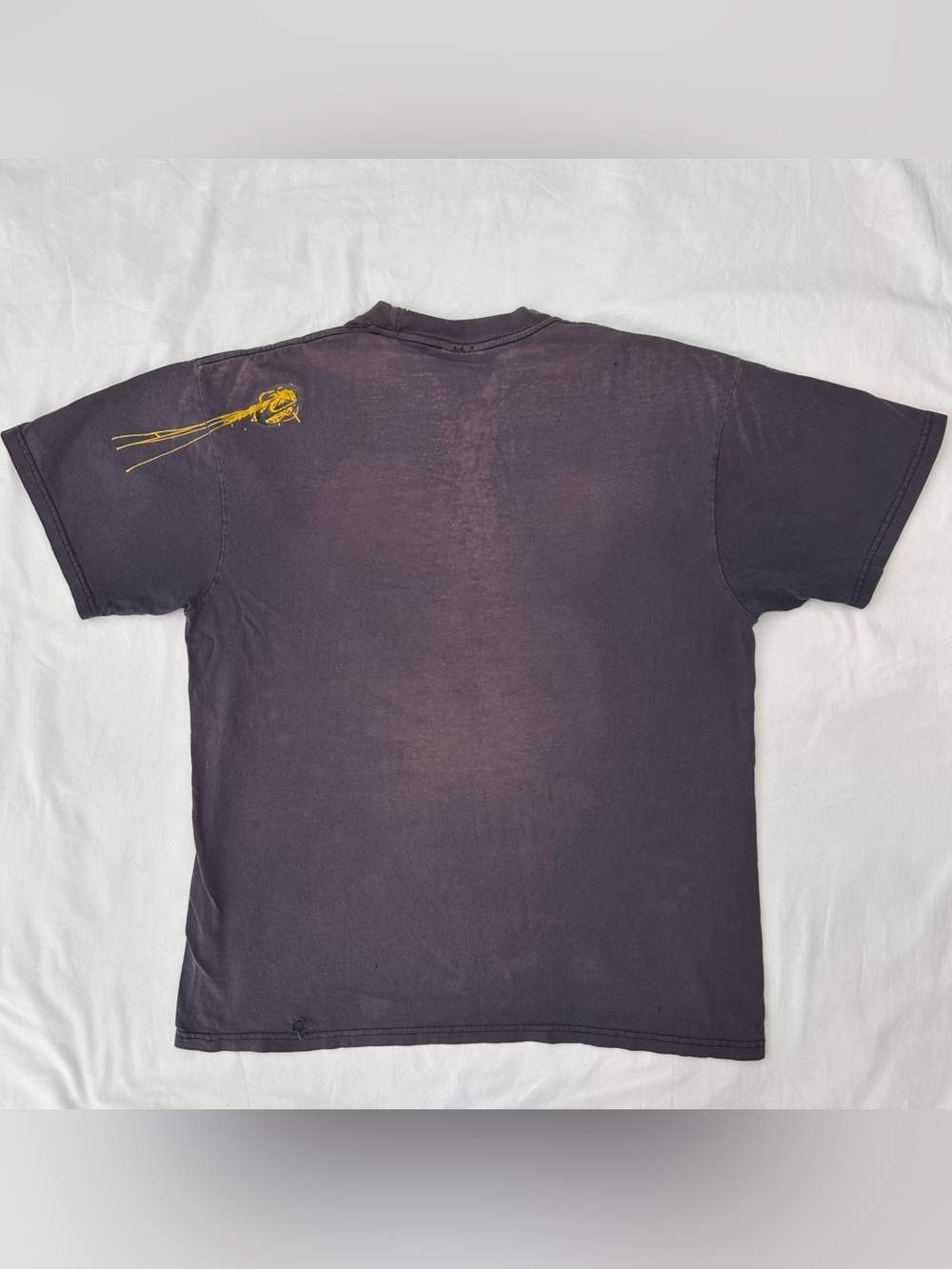 Y2K Quiksilver Spellout Graphic Tee Thrashed Skater Grunge Faded Large - Picture 2 of 4